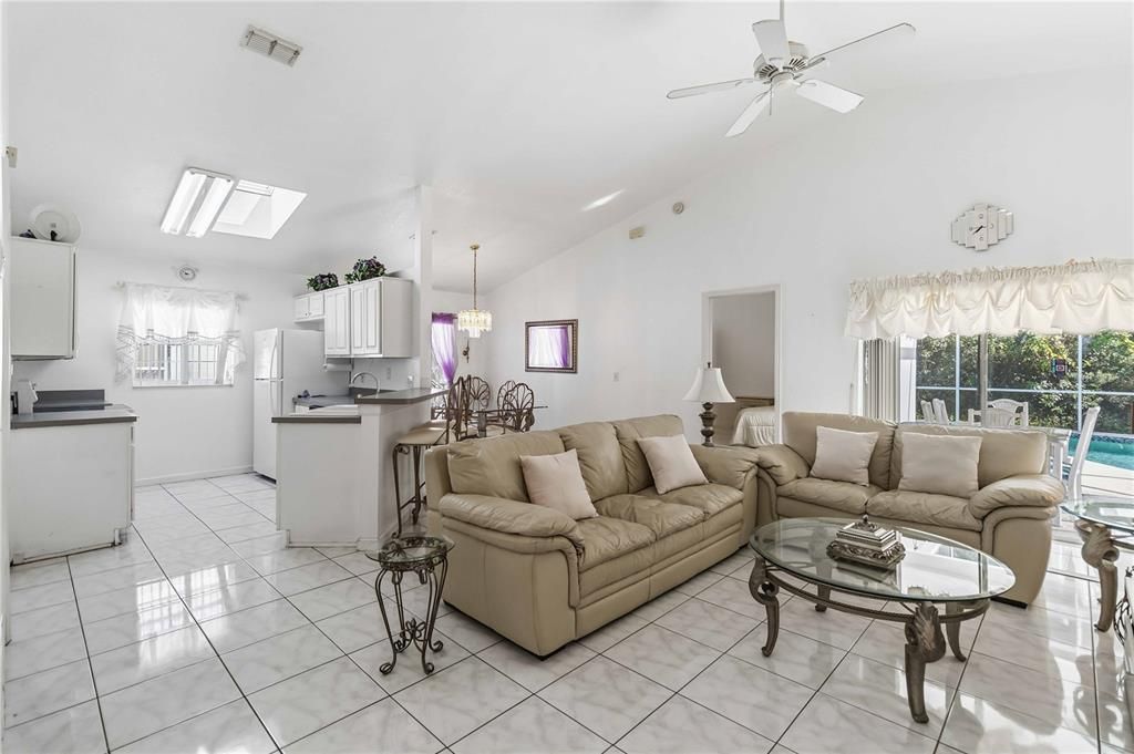 For Sale: $393,000 (3 beds, 2 baths, 1198 Square Feet)