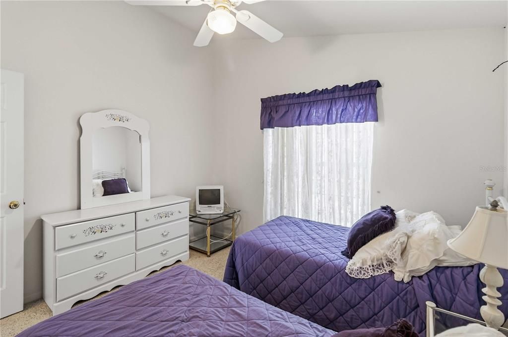 For Sale: $393,000 (3 beds, 2 baths, 1198 Square Feet)