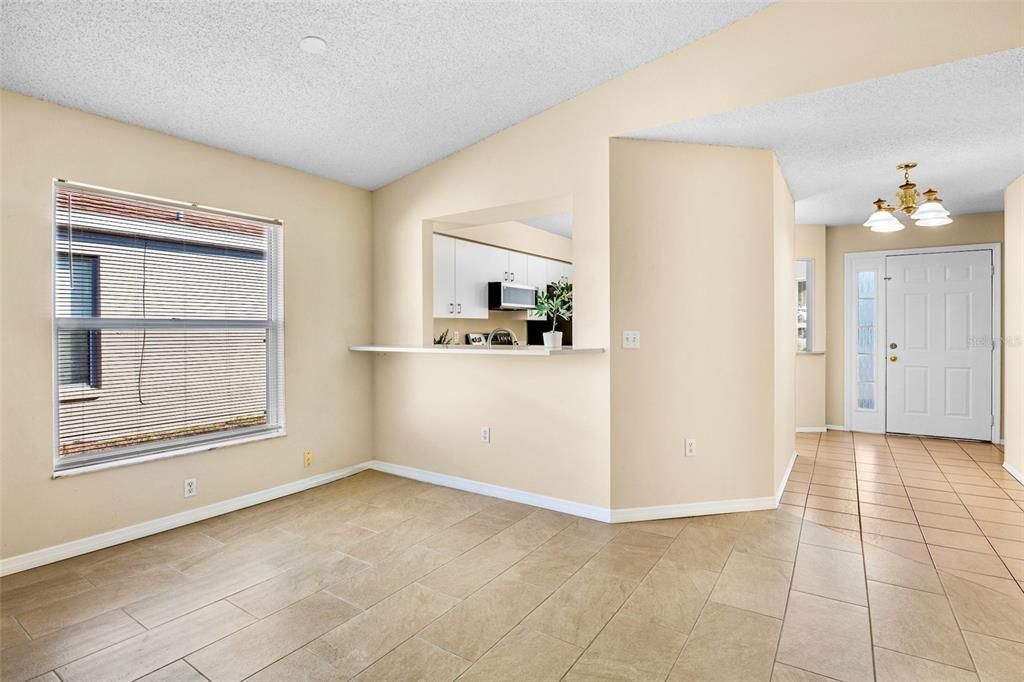 Active With Contract: $339,900 (3 beds, 2 baths, 1364 Square Feet)