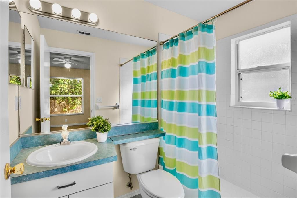 Active With Contract: $339,900 (3 beds, 2 baths, 1364 Square Feet)