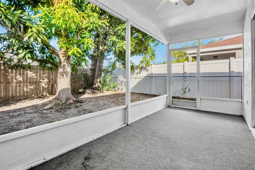 Active With Contract: $339,900 (3 beds, 2 baths, 1364 Square Feet)