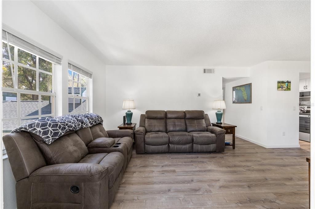 En Venta: $125,000 (2 camas, 2 baños, 840 Pies cuadrados)