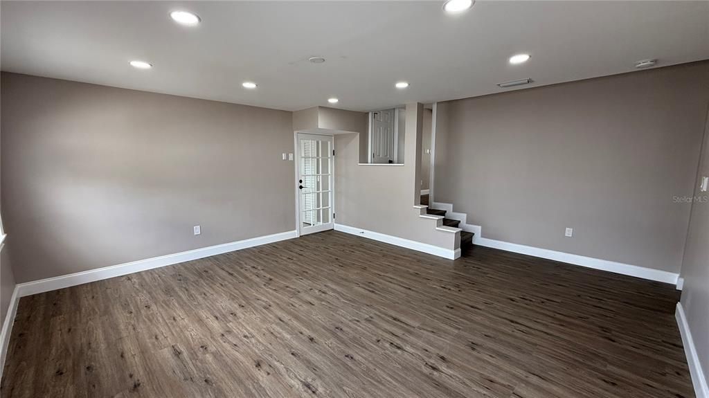 For Rent: $8,500 (6 beds, 3 baths, 2888 Square Feet)