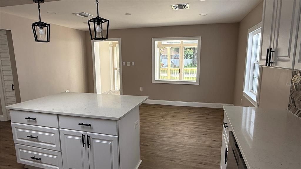 For Rent: $8,500 (6 beds, 3 baths, 2888 Square Feet)