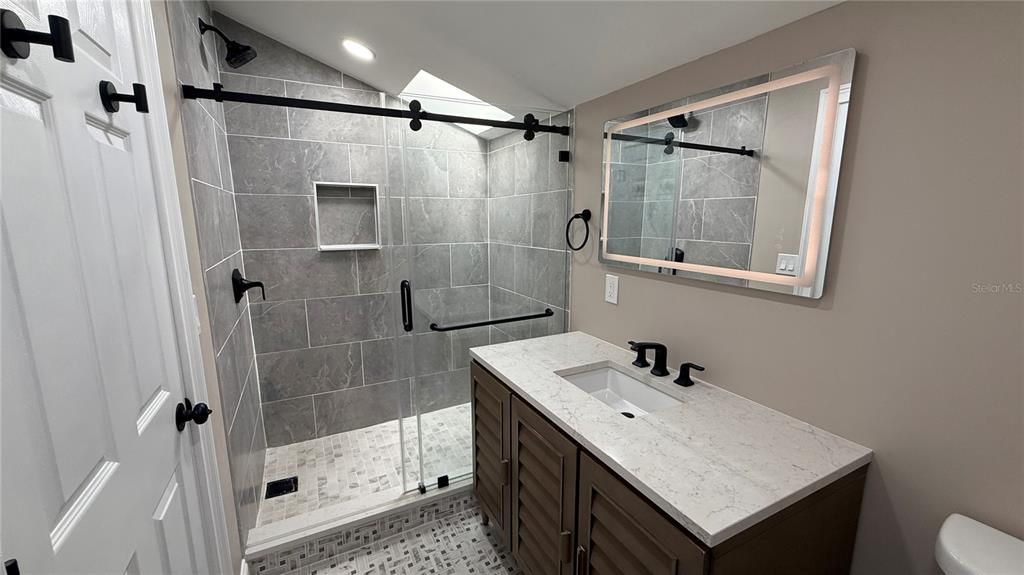 For Rent: $8,500 (6 beds, 3 baths, 2888 Square Feet)