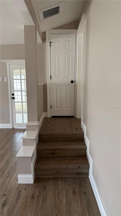 For Rent: $8,500 (6 beds, 3 baths, 2888 Square Feet)