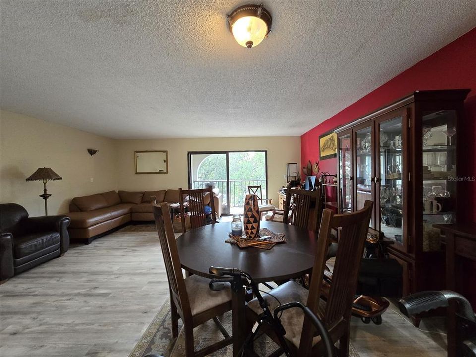 出租: $2,600 (2 贝兹, 2 浴室, 1100 平方英尺)