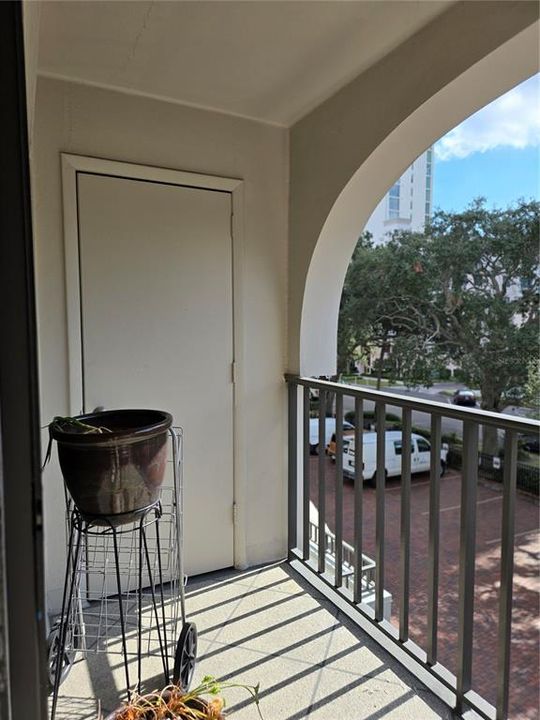 出租: $2,600 (2 贝兹, 2 浴室, 1100 平方英尺)