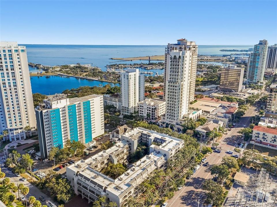 出租: $2,600 (2 贝兹, 2 浴室, 1100 平方英尺)