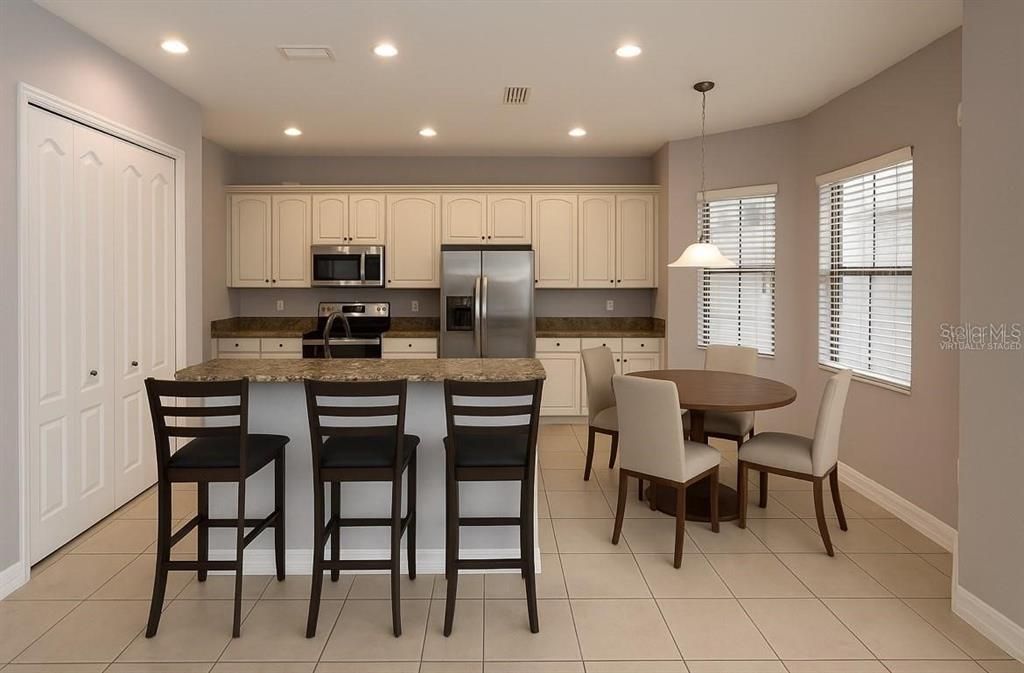 For Rent: $4,500 (4 beds, 3 baths, 2910 Square Feet)