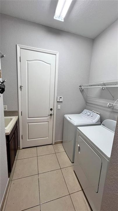 For Rent: $4,500 (4 beds, 3 baths, 2910 Square Feet)