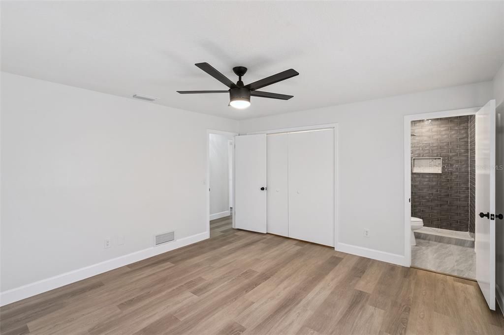 En Venta: $465,000 (3 camas, 2 baños, 1353 Pies cuadrados)