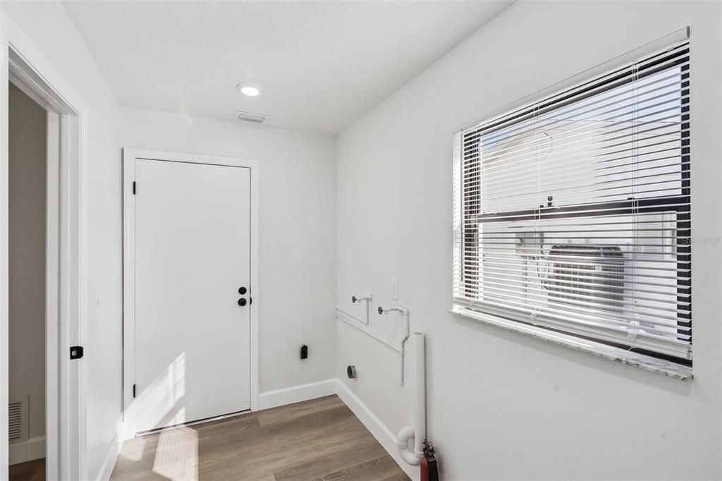 En Venta: $465,000 (3 camas, 2 baños, 1353 Pies cuadrados)