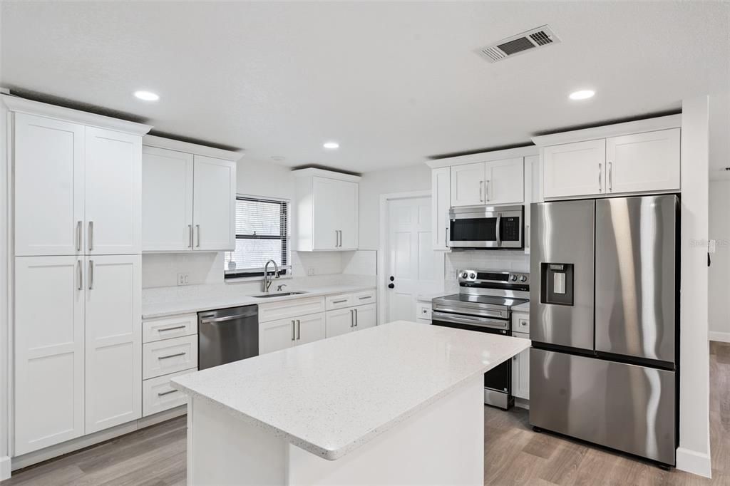 En Venta: $465,000 (3 camas, 2 baños, 1353 Pies cuadrados)