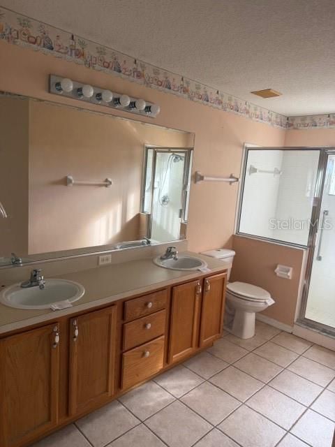 На продажу: $194,750 (2 спален, 2 ванн, 1326 Квадратных фут)