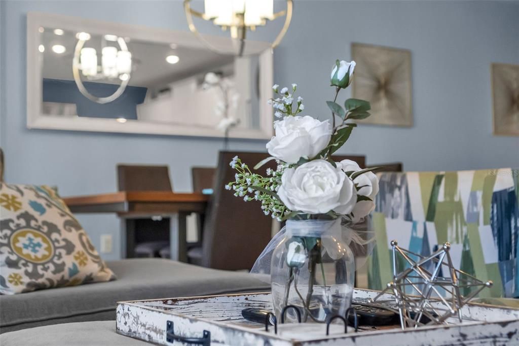 Под контрактом: $345,000 (4 спален, 3 ванн, 1902 Квадратных фут)