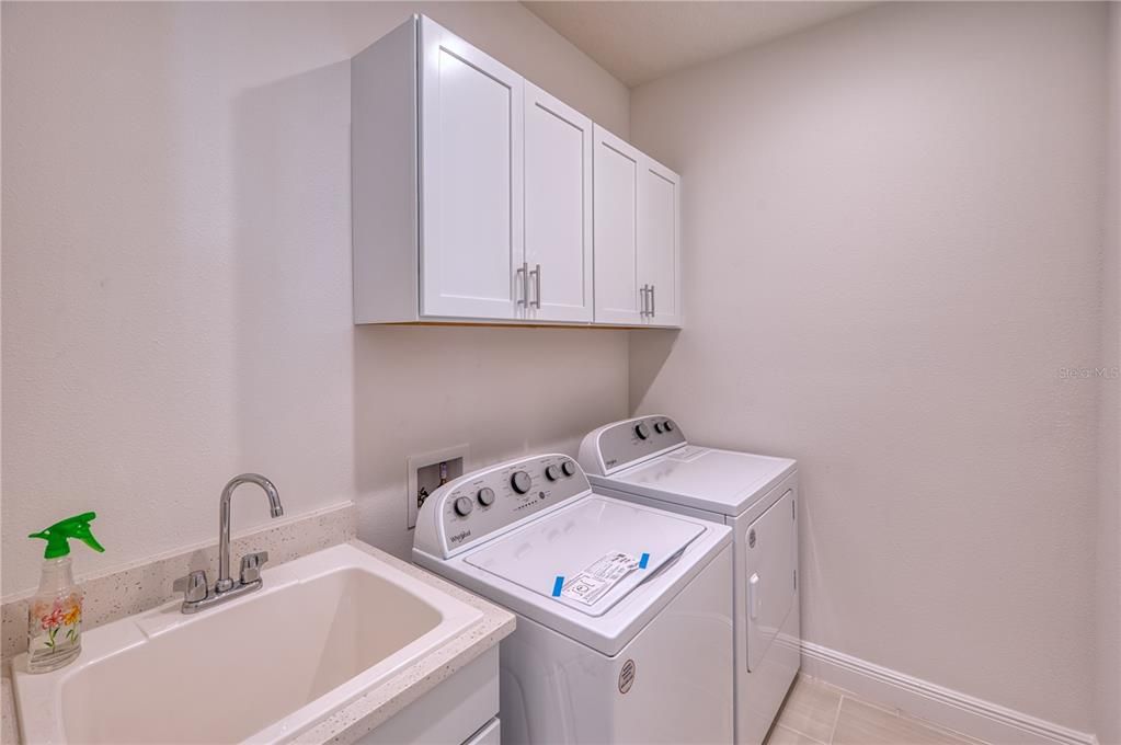 For Sale: $429,000 (2 beds, 2 baths, 1579 Square Feet)