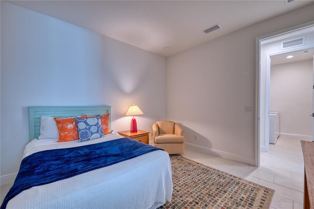 For Sale: $429,000 (2 beds, 2 baths, 1579 Square Feet)