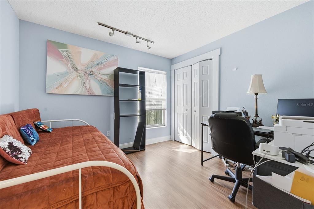 На продажу: $339,900 (3 спален, 2 ванн, 1505 Квадратных фут)