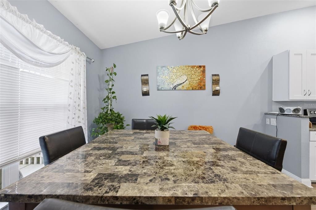 На продажу: $339,900 (3 спален, 2 ванн, 1505 Квадратных фут)