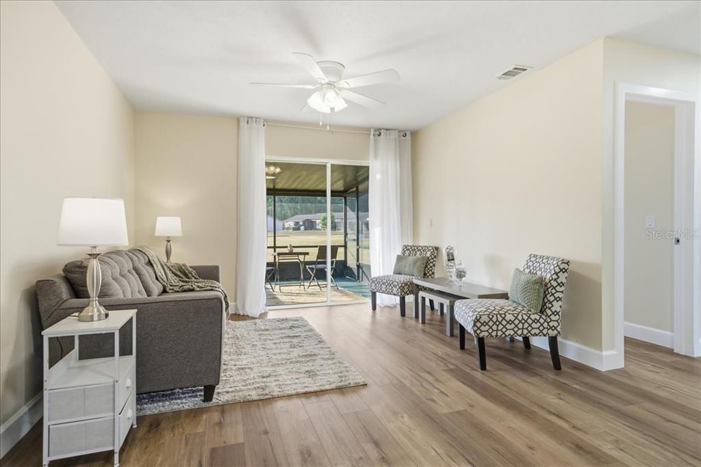 En Venta: $167,000 (2 camas, 1 baños, 795 Pies cuadrados)