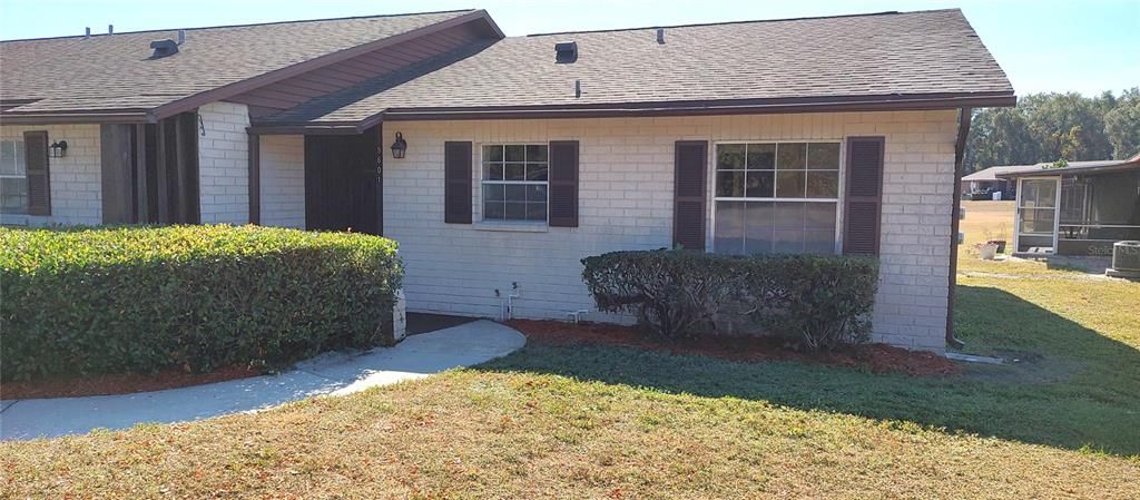 For Sale: $175,000 (2 beds, 1 baths, 795 Square Feet)