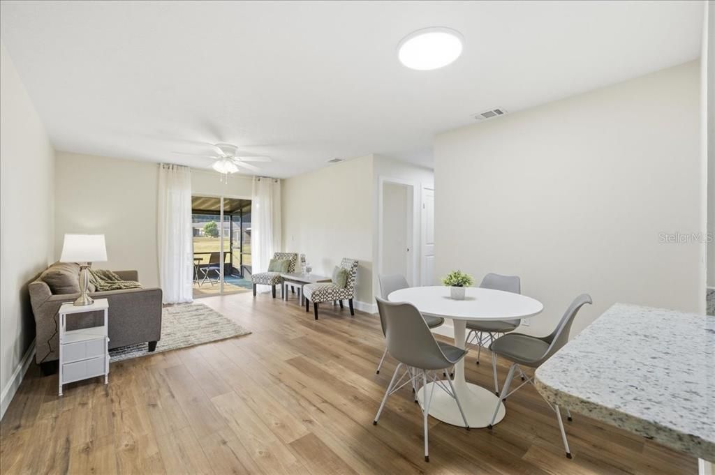 For Sale: $175,000 (2 beds, 1 baths, 795 Square Feet)