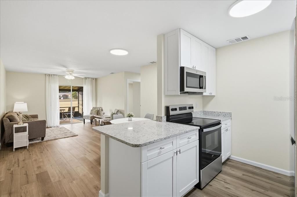 For Sale: $175,000 (2 beds, 1 baths, 795 Square Feet)