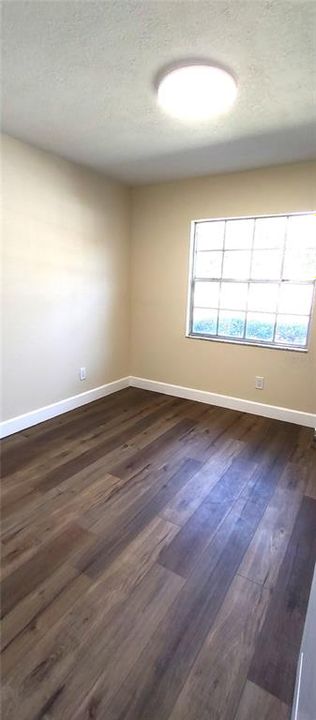 For Sale: $175,000 (2 beds, 1 baths, 795 Square Feet)