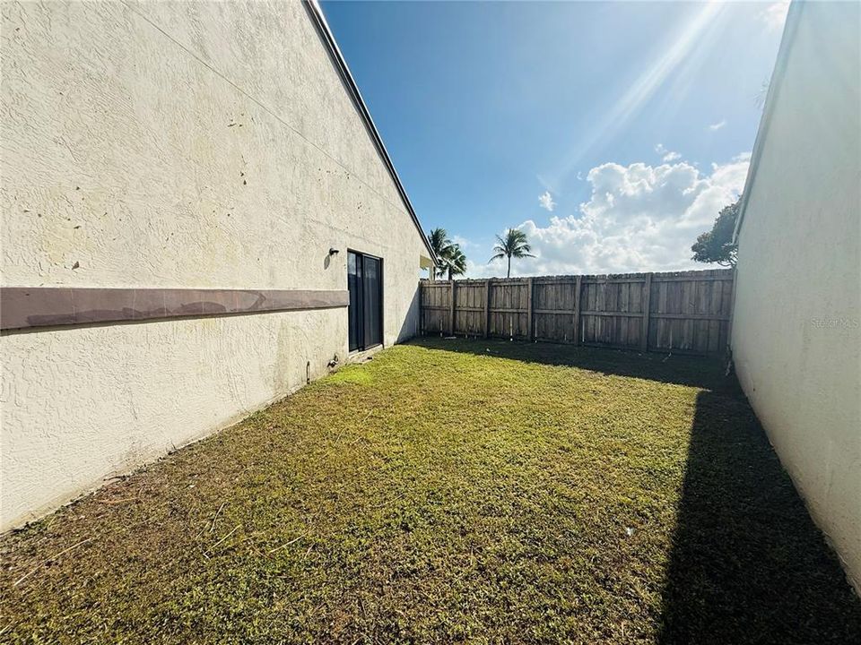 На продажу: $469,900 (2 спален, 2 ванн, 1425 Квадратных фут)