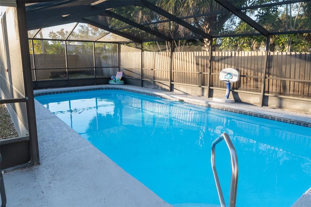 En Venta: $535,000 (4 camas, 2 baños, 1970 Pies cuadrados)