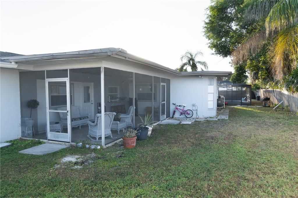 En Venta: $535,000 (4 camas, 2 baños, 1970 Pies cuadrados)