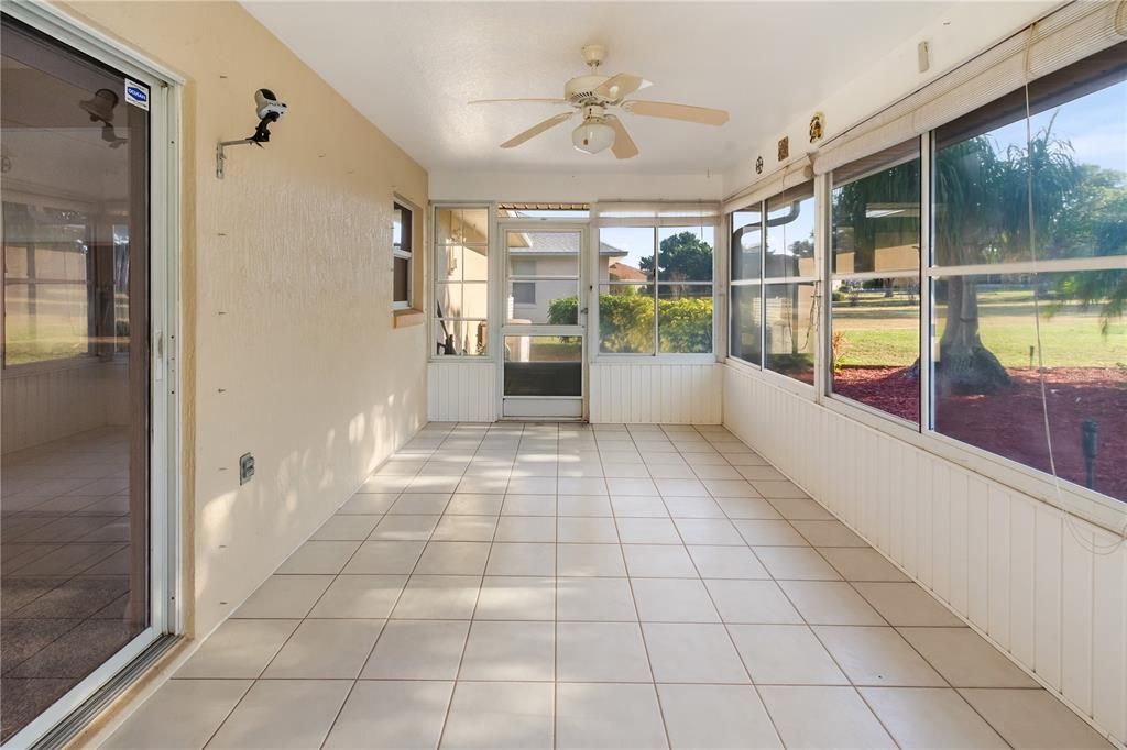 Под контрактом: $299,900 (3 спален, 2 ванн, 1537 Квадратных фут)