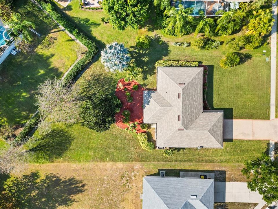 Под контрактом: $299,900 (3 спален, 2 ванн, 1537 Квадратных фут)