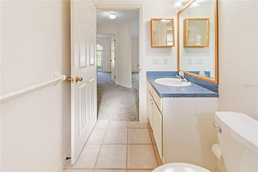 Под контрактом: $299,900 (3 спален, 2 ванн, 1537 Квадратных фут)