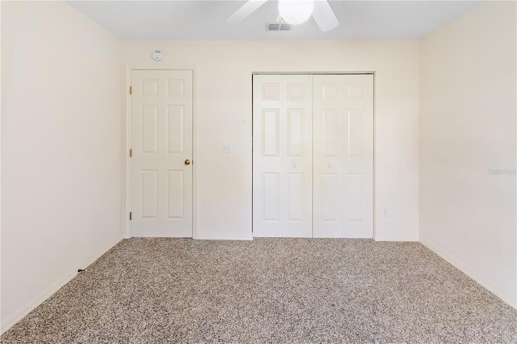 Под контрактом: $299,900 (3 спален, 2 ванн, 1537 Квадратных фут)