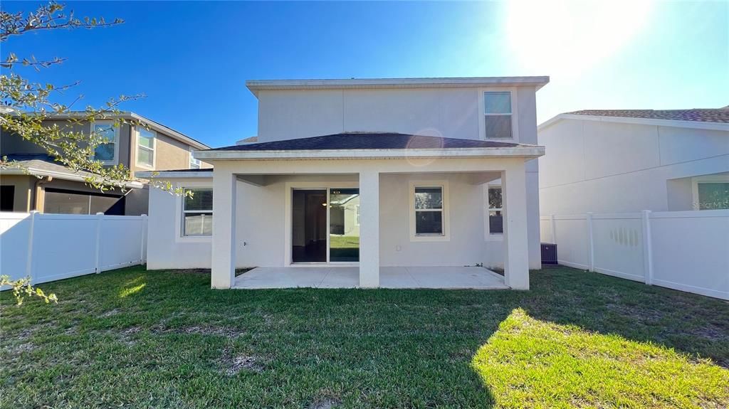 For Rent: $3,100 (4 beds, 3 baths, 2573 Square Feet)