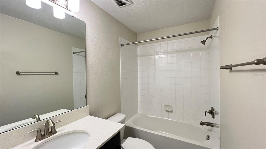 For Rent: $3,100 (4 beds, 3 baths, 2573 Square Feet)