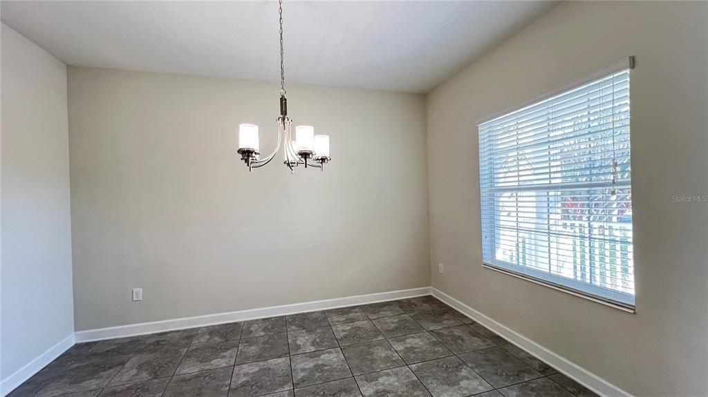 For Rent: $3,100 (4 beds, 3 baths, 2573 Square Feet)