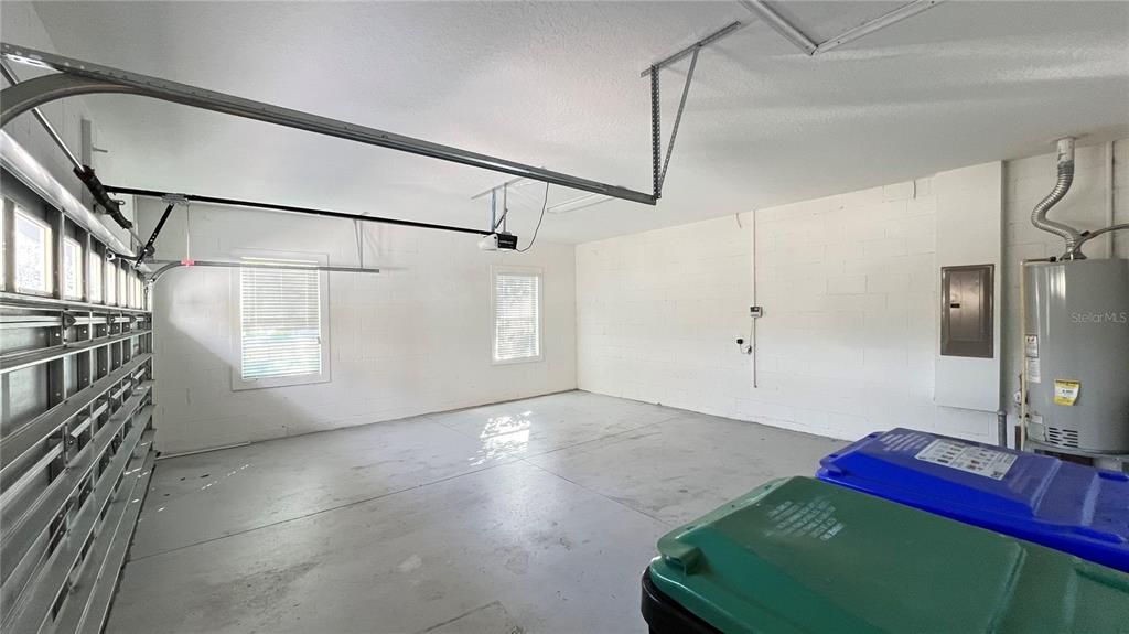 For Rent: $3,100 (4 beds, 3 baths, 2573 Square Feet)