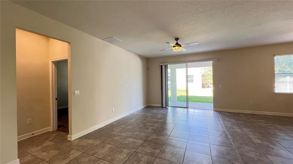 For Rent: $3,100 (4 beds, 3 baths, 2573 Square Feet)