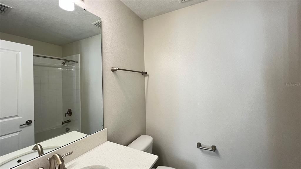 For Rent: $3,100 (4 beds, 3 baths, 2573 Square Feet)