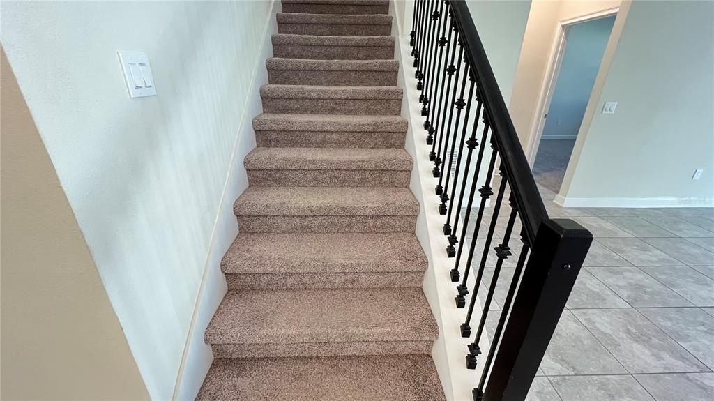 For Rent: $3,100 (4 beds, 3 baths, 2573 Square Feet)