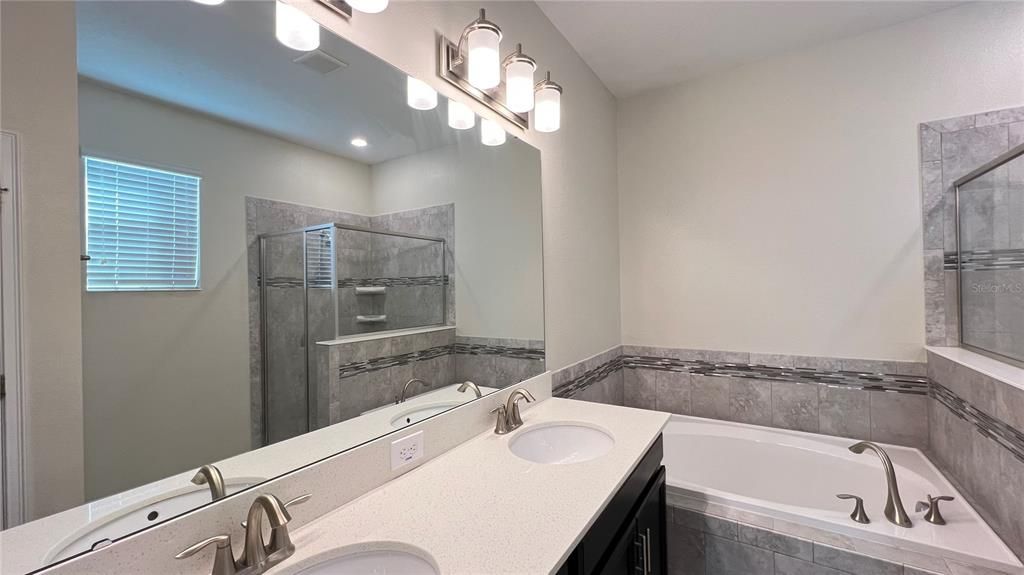 For Rent: $3,100 (4 beds, 3 baths, 2573 Square Feet)