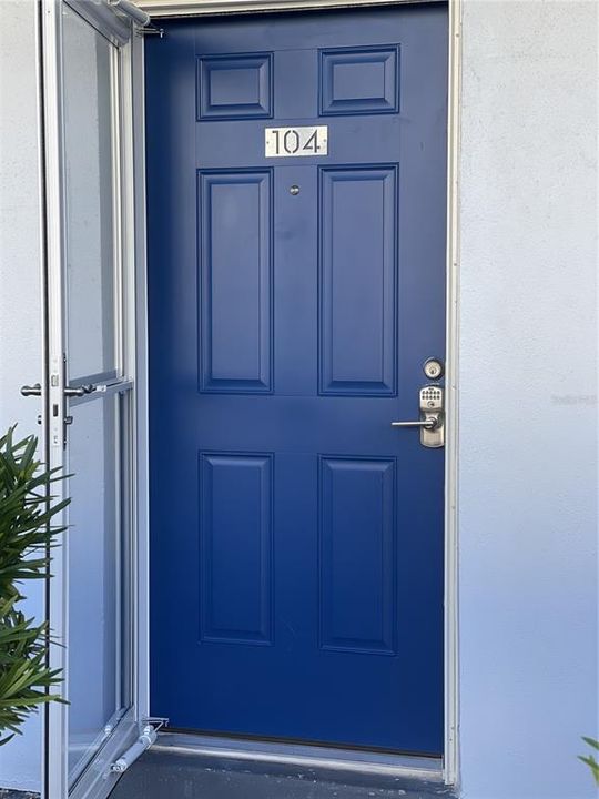 For Sale: $335,000 (2 beds, 2 baths, 1350 Square Feet)