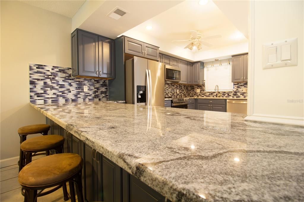 For Sale: $335,000 (2 beds, 2 baths, 1350 Square Feet)