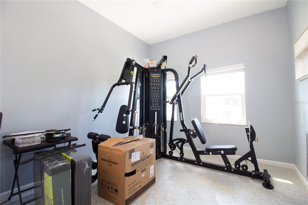 For Sale: $335,000 (2 beds, 2 baths, 1350 Square Feet)