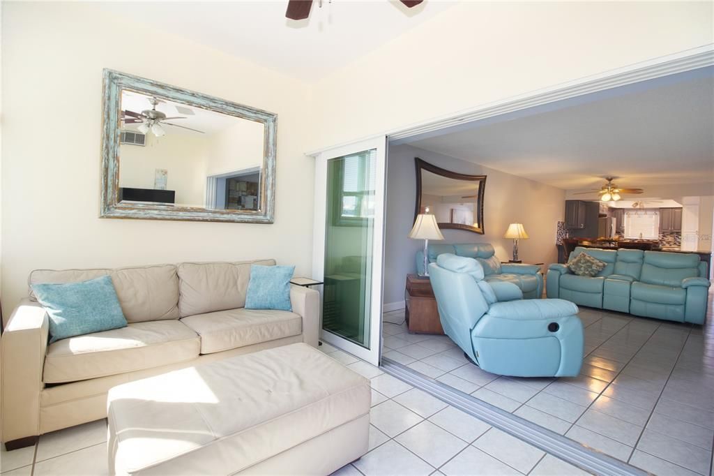 For Sale: $335,000 (2 beds, 2 baths, 1350 Square Feet)