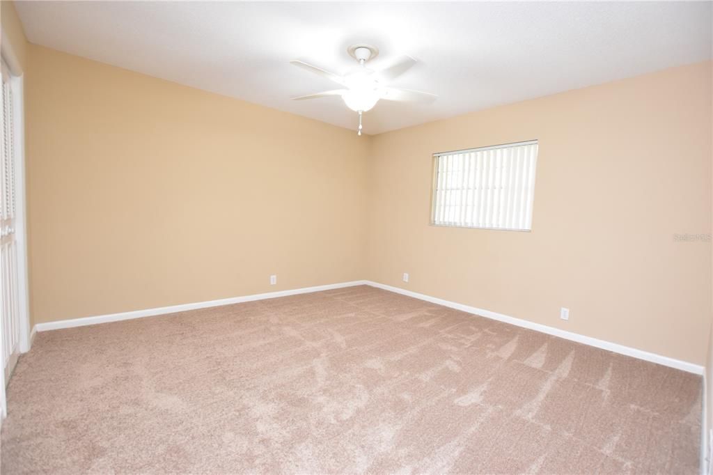 В аренду: $1,460 (2 спален, 1 ванн, 973 Квадратных фут)