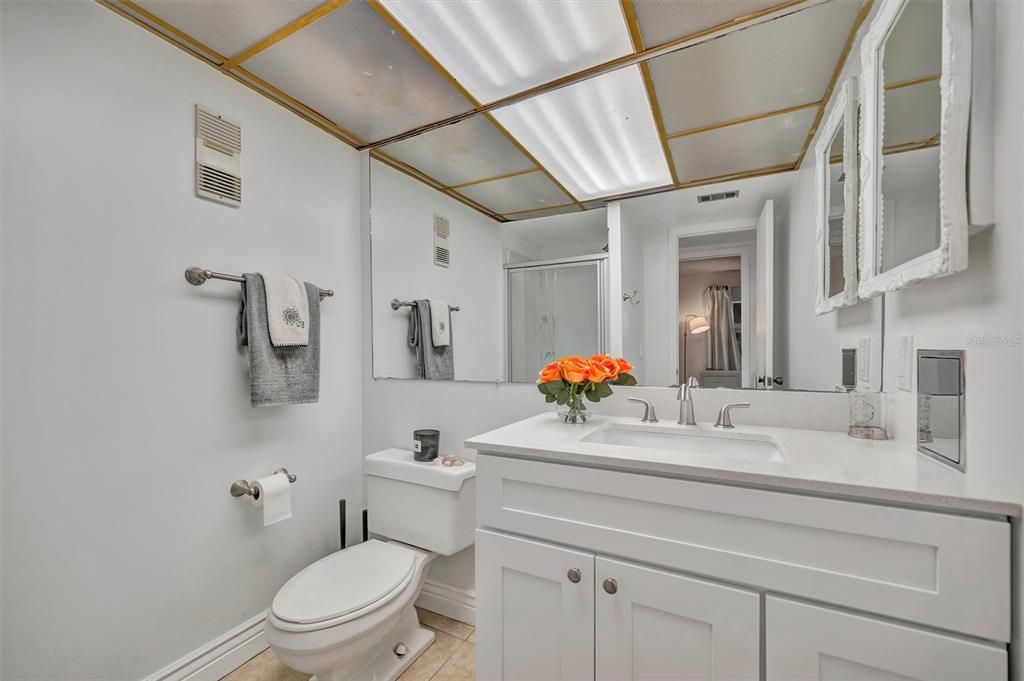 For Rent: $6,000 (2 beds, 2 baths, 1094 Square Feet)